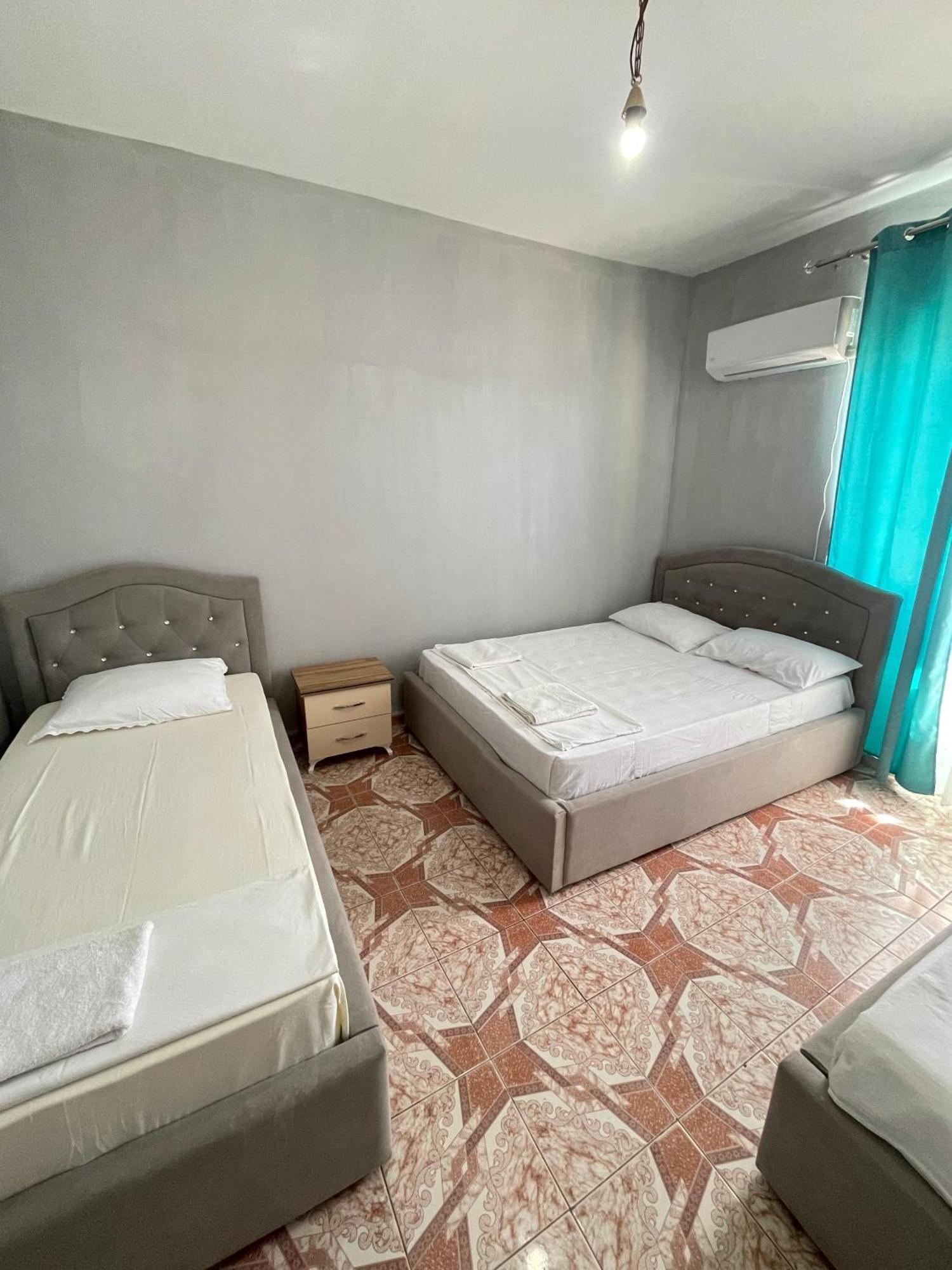 Hotel Gjika Sarandë Exteriör bild