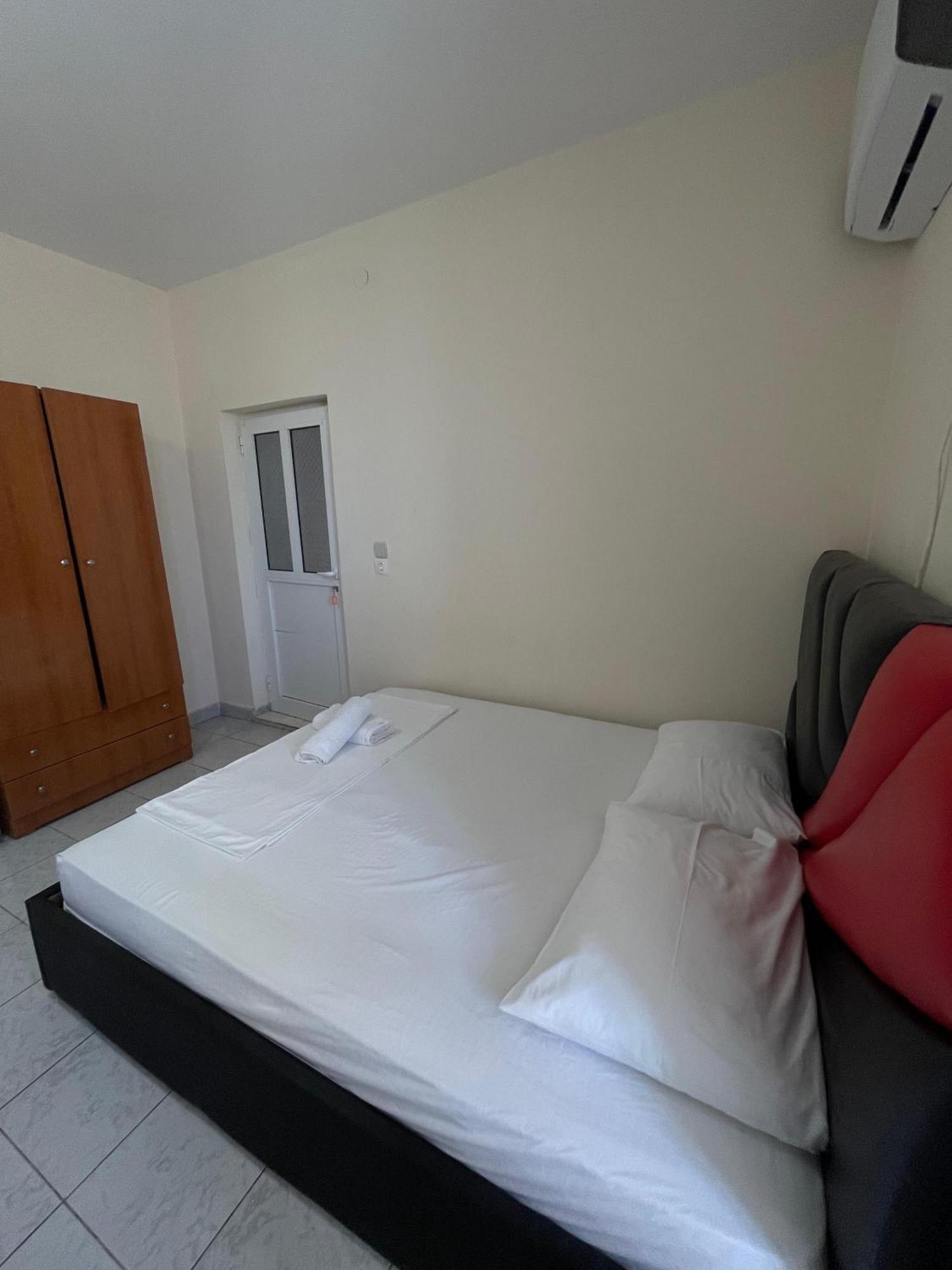 Hotel Gjika Sarandë Exteriör bild