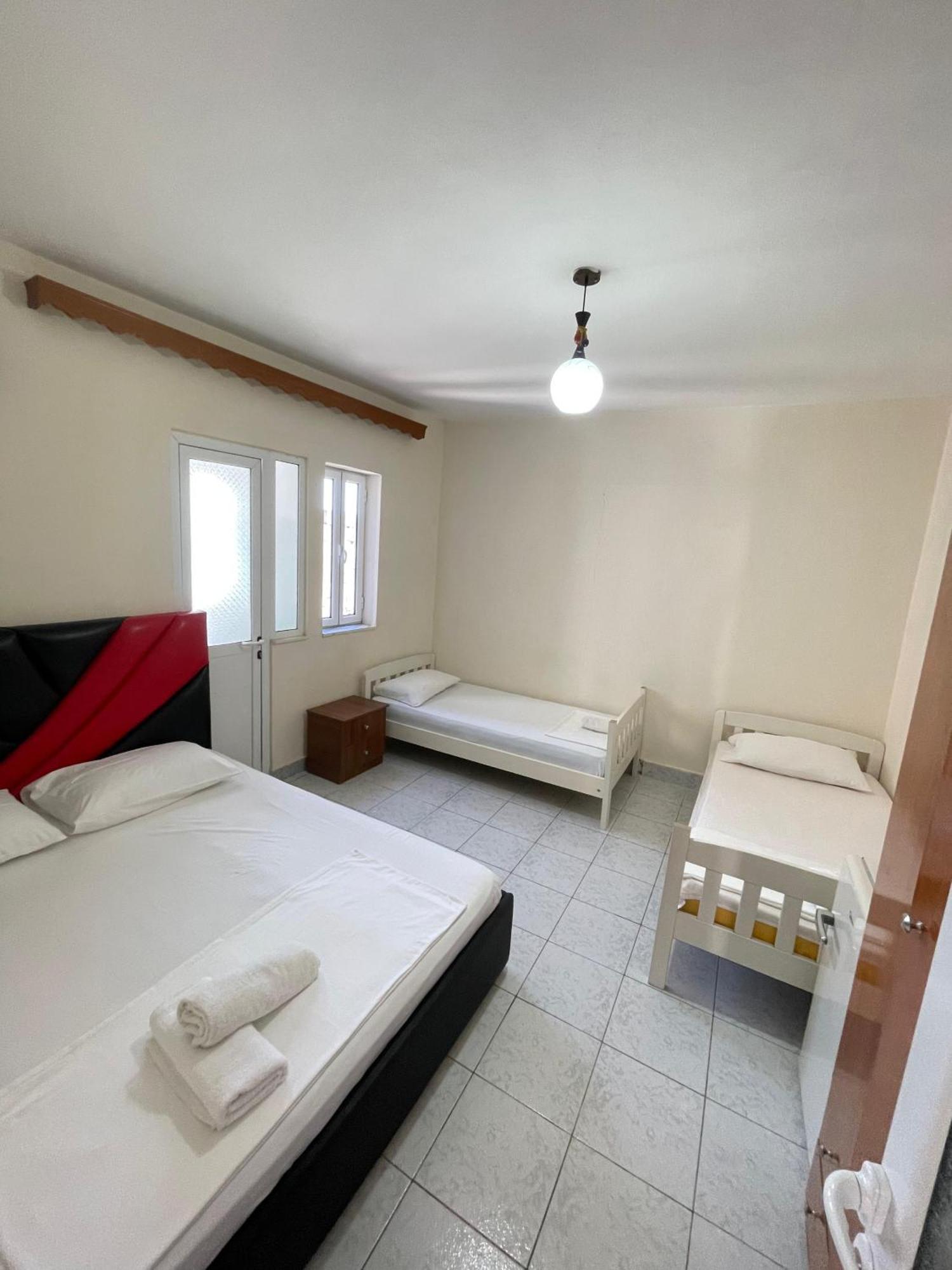 Hotel Gjika Sarandë Exteriör bild