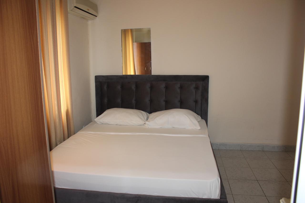 Hotel Gjika Sarandë Exteriör bild